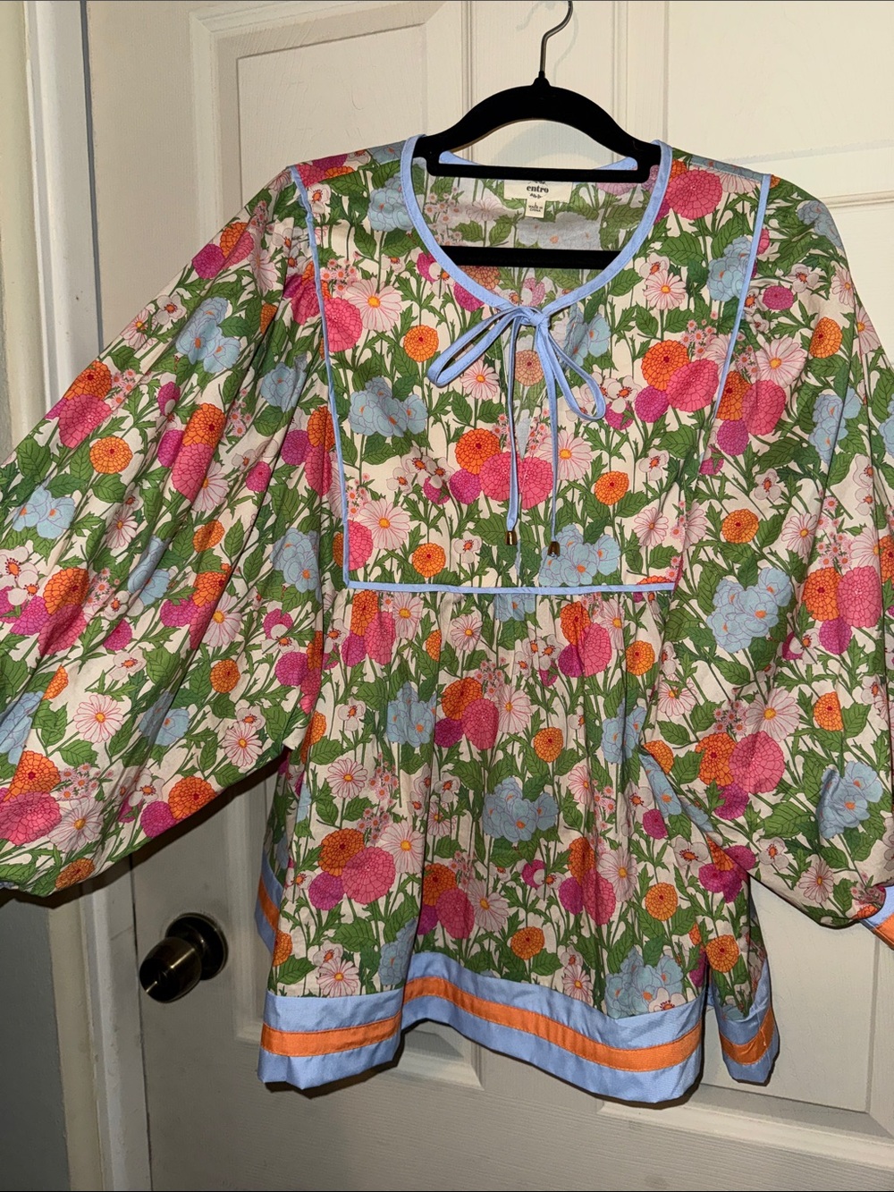 entro Multicolor Floral Peasant Tunic with Blue Trim - Picture 5 of 8